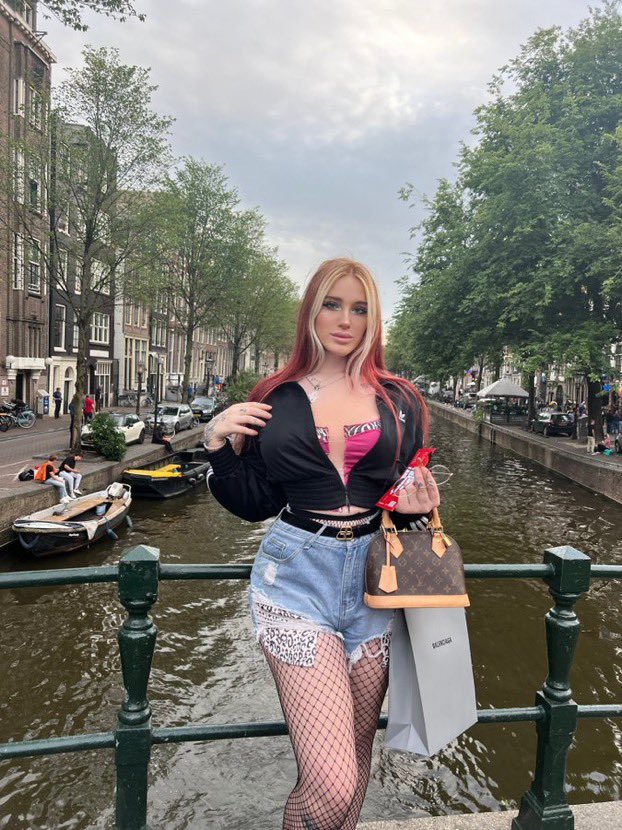 Träns.Łöver🫦🔞🎀 on Twitter: "Gifted girl, @Venom_medusa #toppick #trans