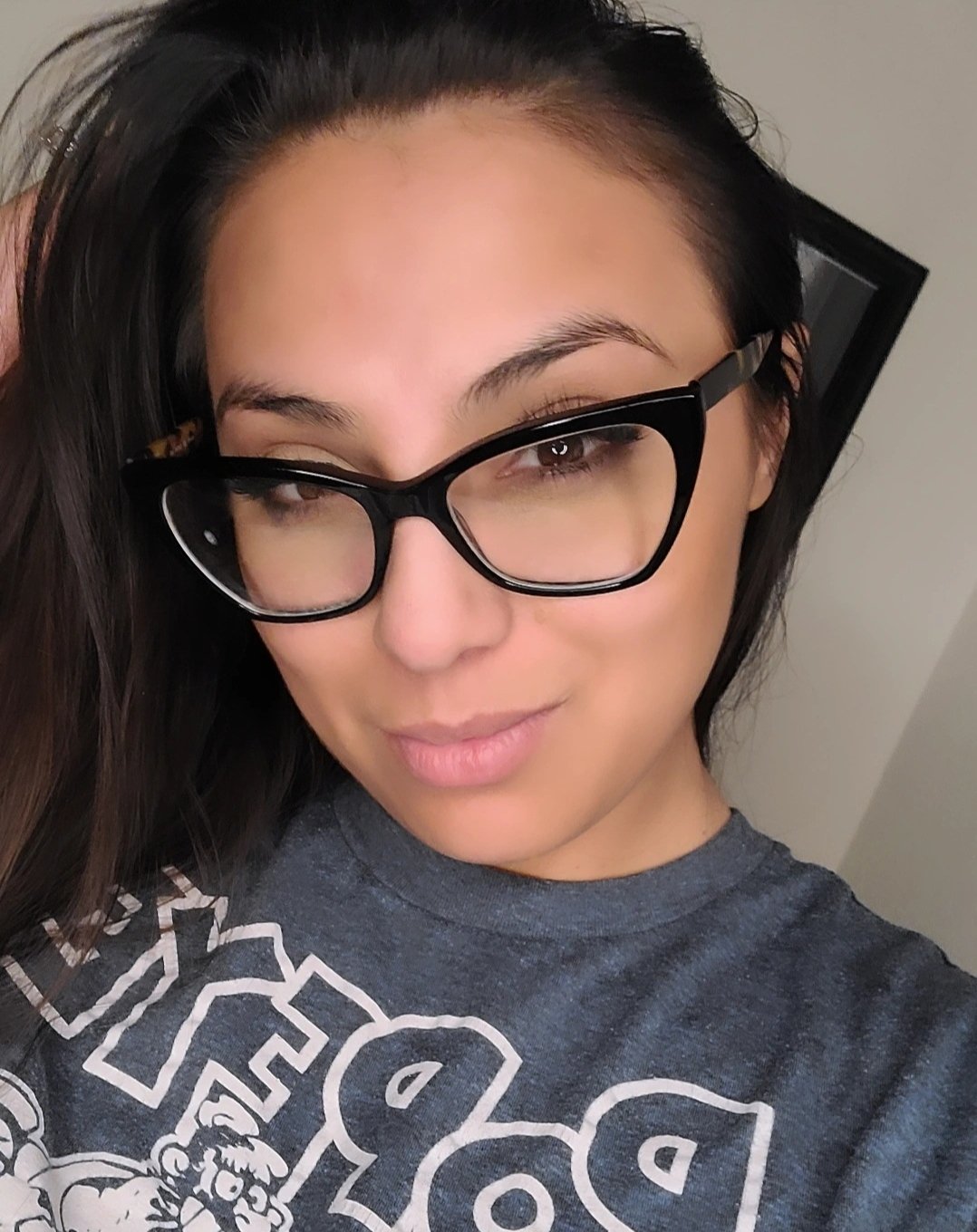 TW Pornstars - Ariel Grind. Twitter. My glasses are big because I can't see 💩!!! Lol. 3:53 AM