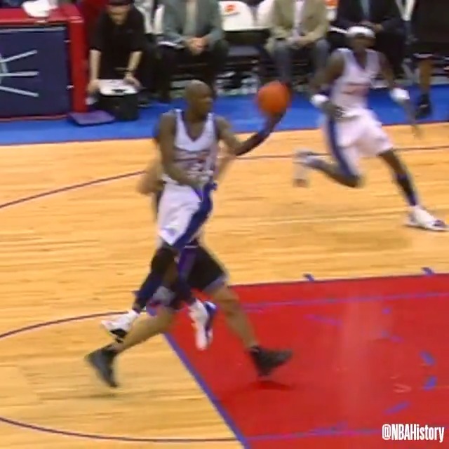 NBA History on Twitter "This Lamar Odom lob to Darius Miles from 2001 is INCREDIBLE 😲 