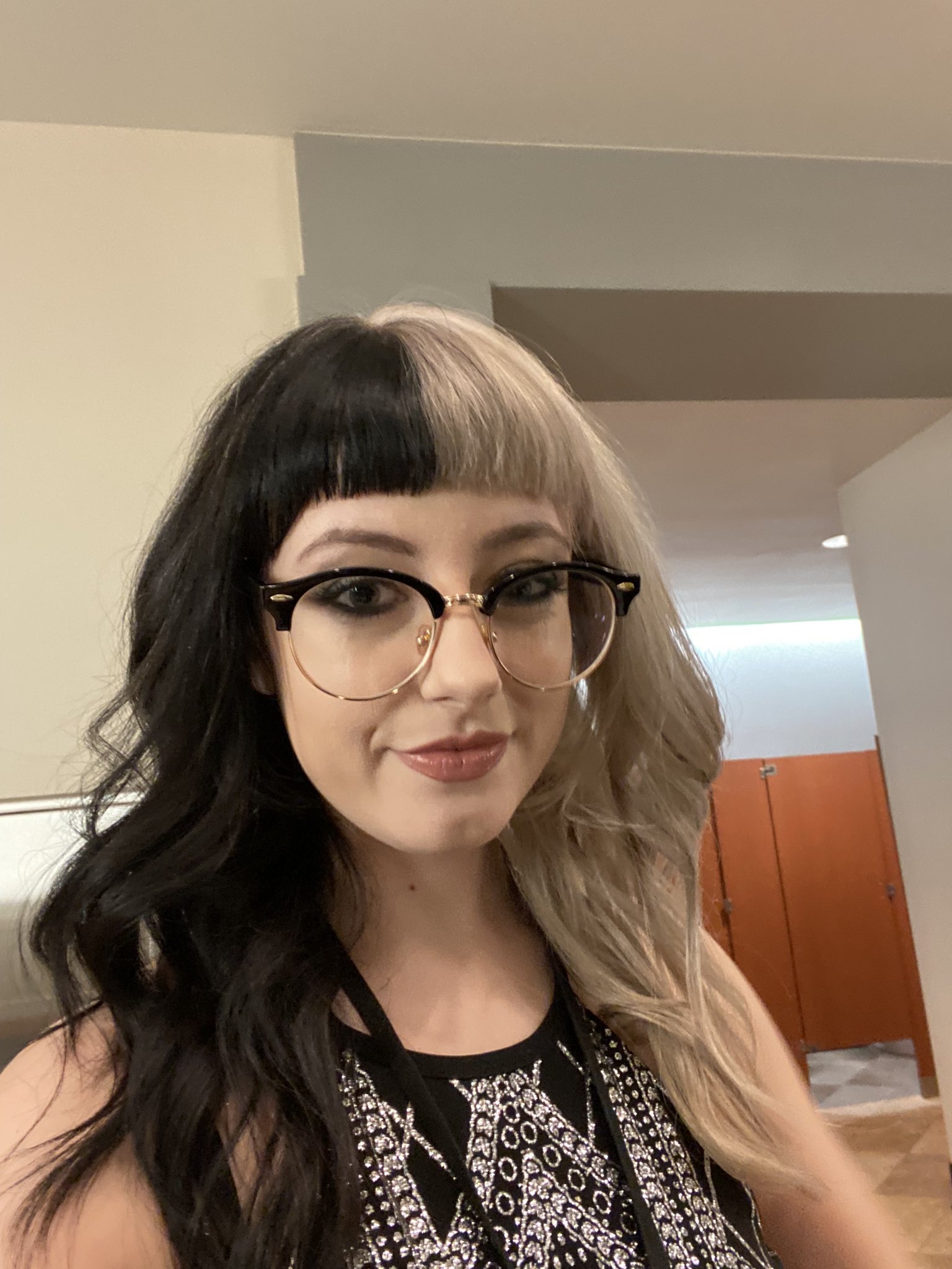 Splishbie on Twitter: "A series of photos #SaturnAwards #