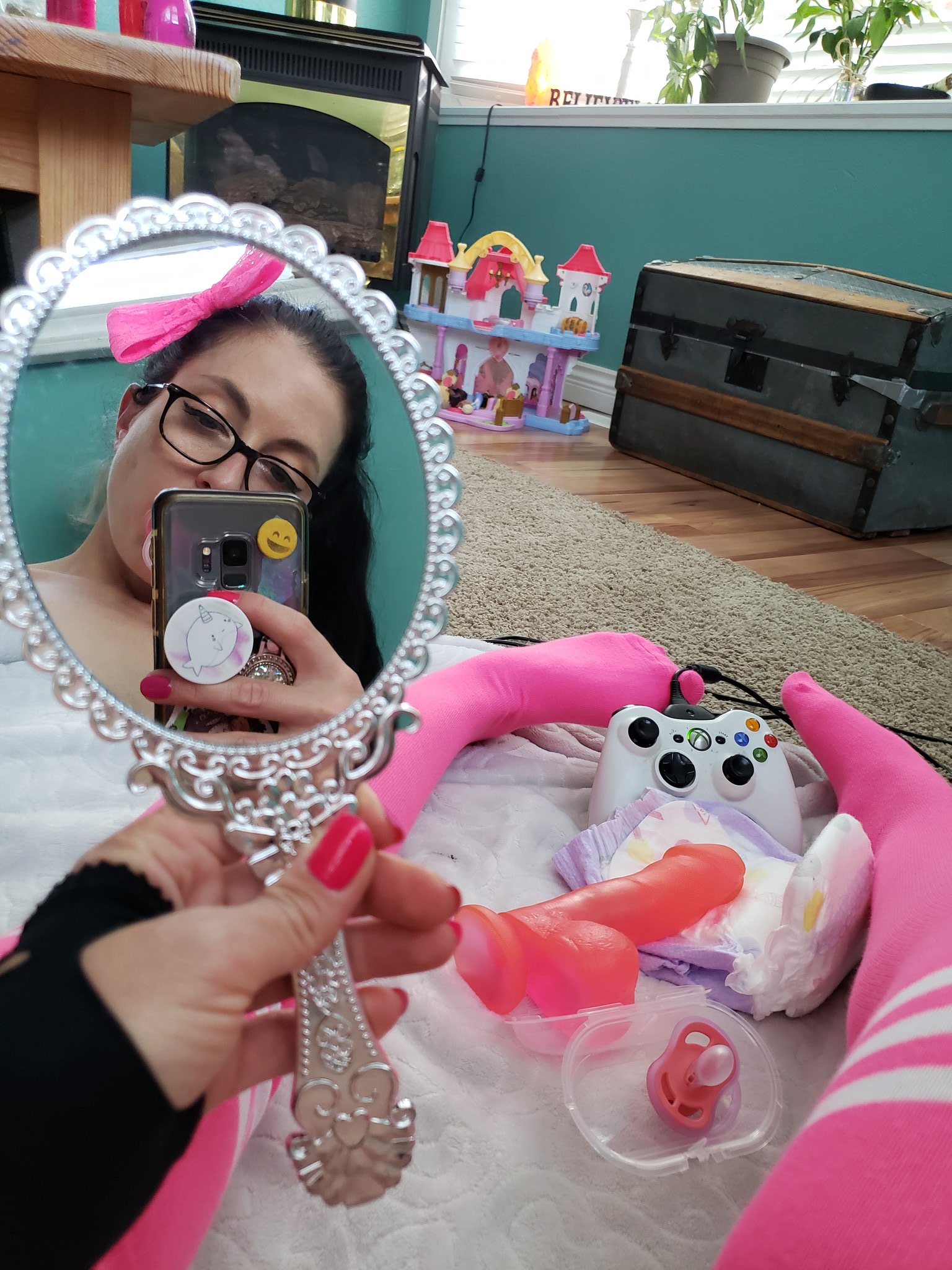 TW Pornstars - 1 pic. Nerdy FAERY🔞. Twitter. Play wit me daddy #