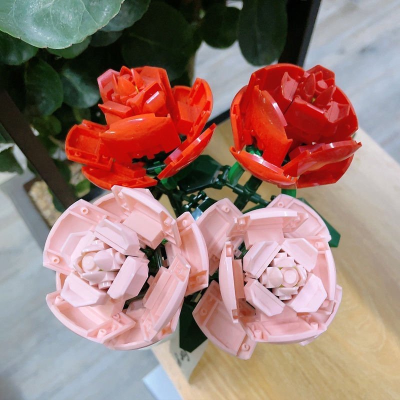 LEGO FLOWER BOUQUET — a thread Thread from malika iyasudadeh Rattibha