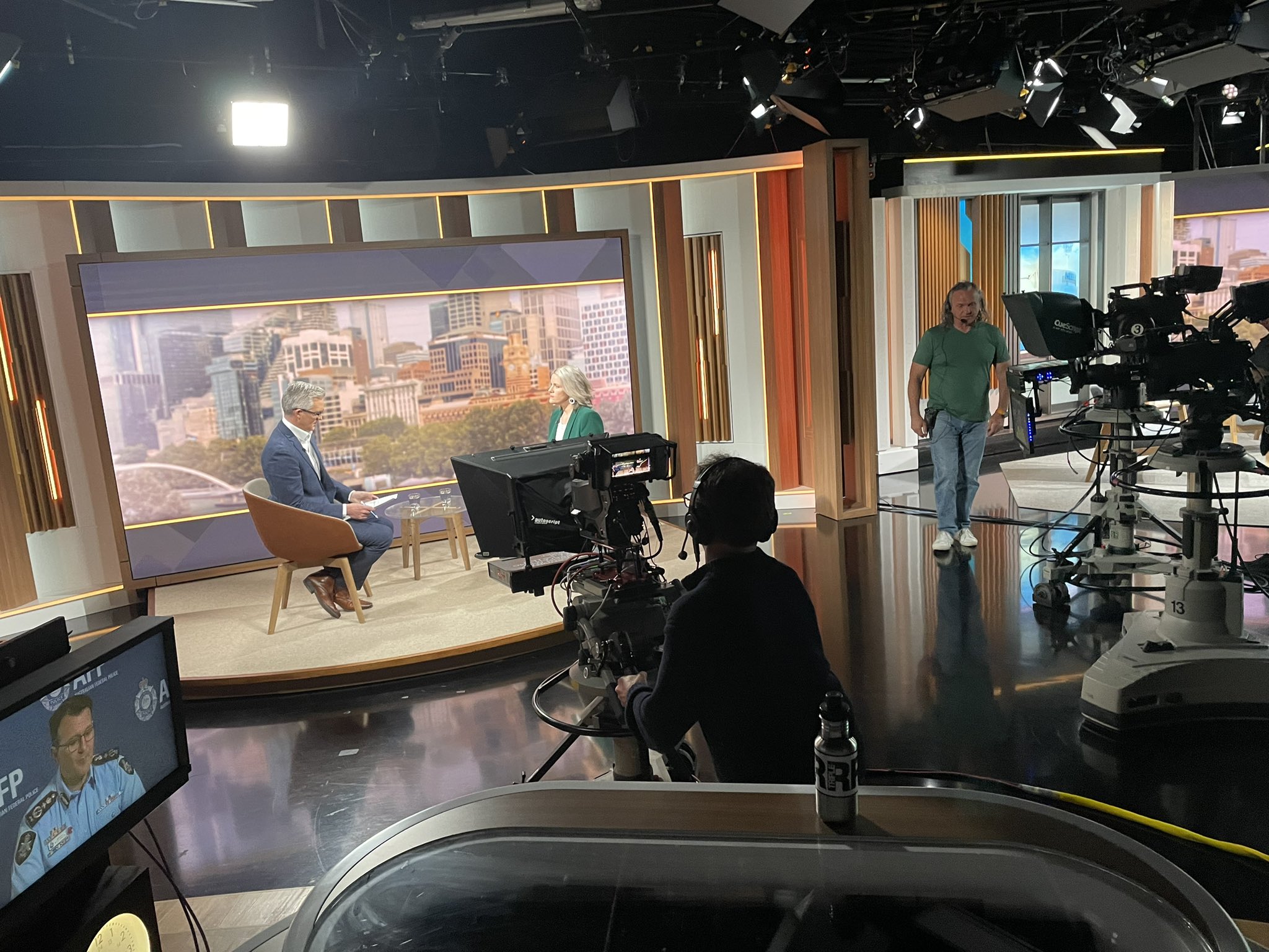 Clare O'Neil MP on Twitter "Behind the scenes of my InsidersABC