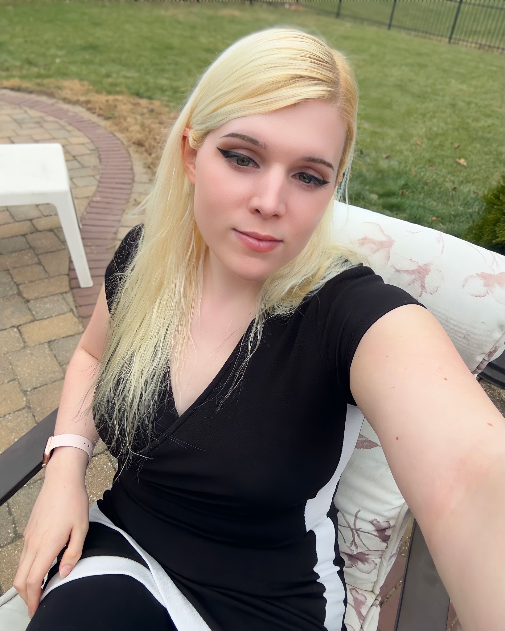 🏳️‍⚧️ Amanda Rae 🏳️‍⚧️ on Twitter: "Do you like trans girls? 😋 https