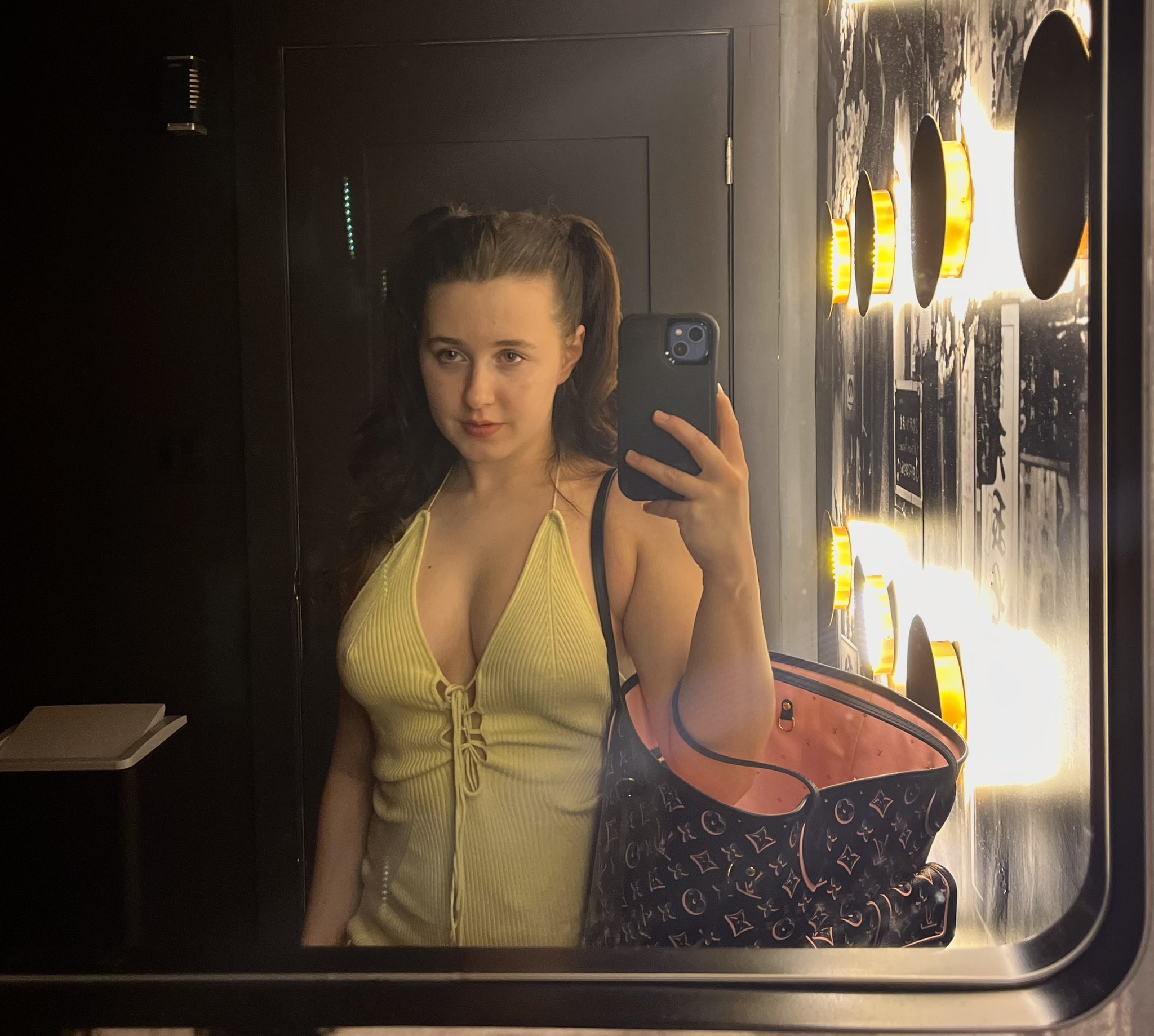 ALANA ROSE 🖤 $5 OF on Twitter: "Would you believe I did porn if you saw