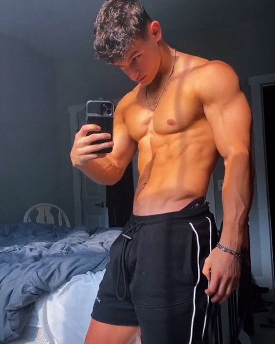 openwidesblog on Twitter: "RT @Mattycaron_: Sunny side up"