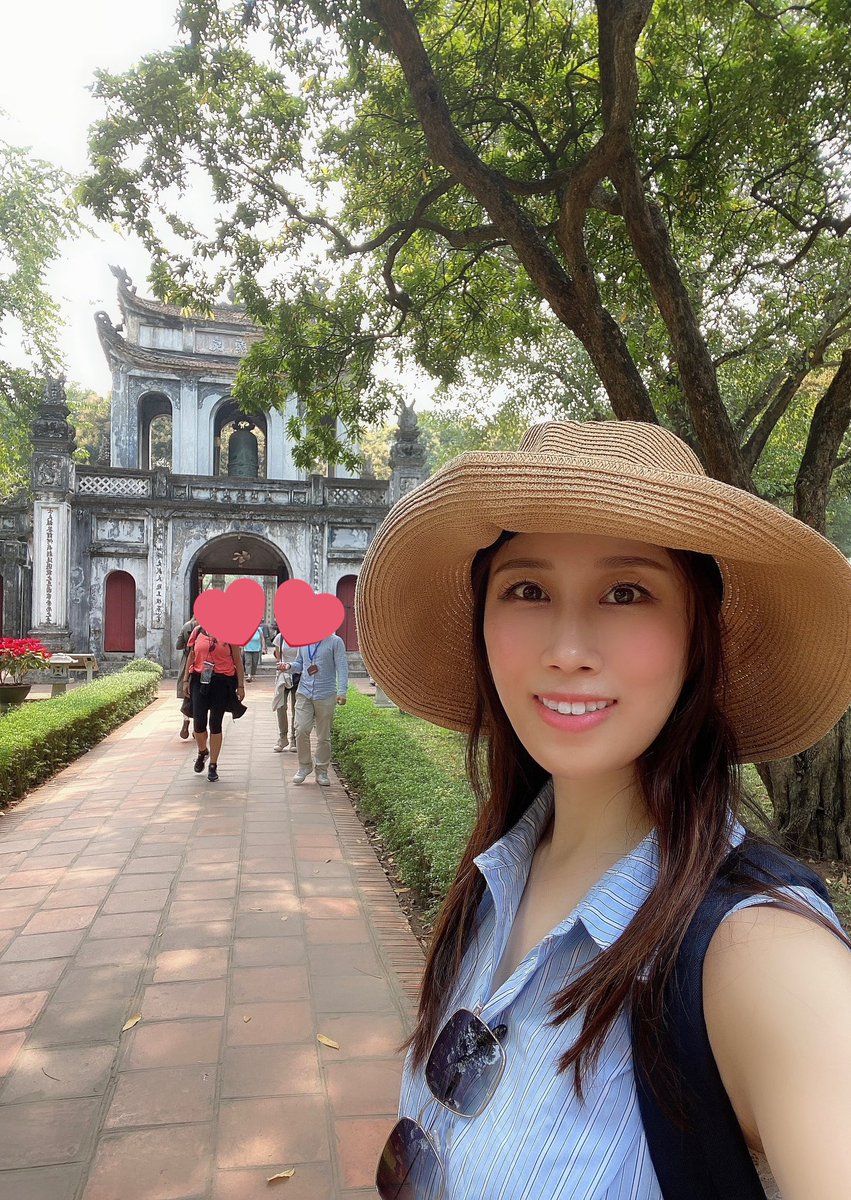 冨永ののか ️旅するセクシー女優 on Twitter "morning ☺️🙌 ハノイにある孔子が祀られている文廟へ。ベトナム最古の大学も