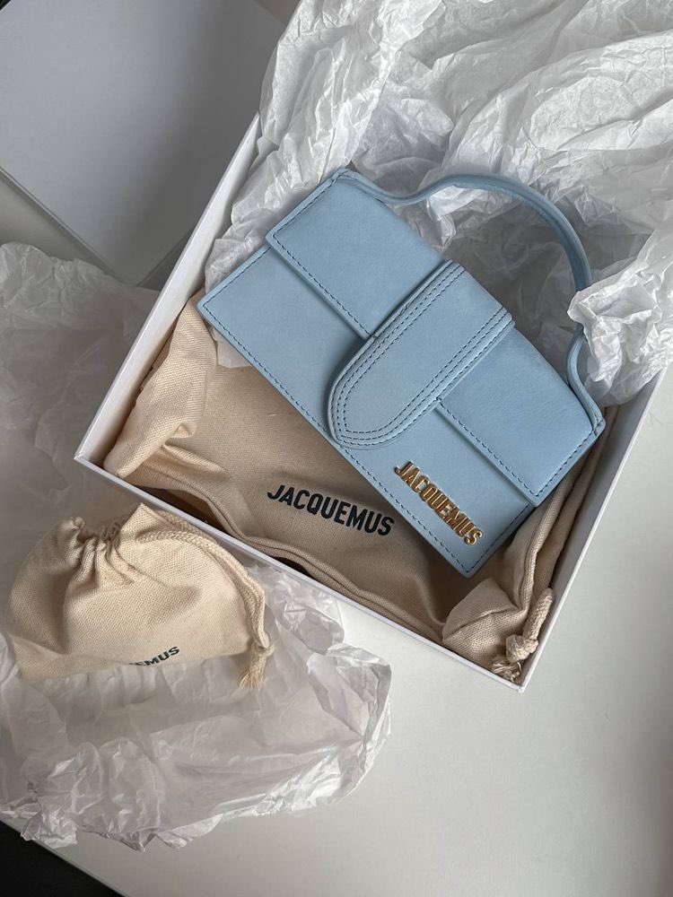 𓃭 on Twitter "Jacquemus baby blue bag https//t.co/hL7rqAkEeI" / Twitter