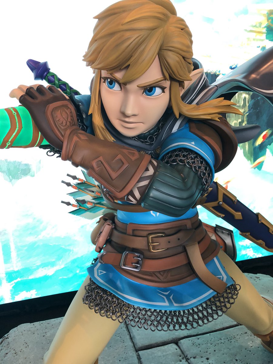 Zelda Universe on Twitter "More pictures of Link at PAXEast because