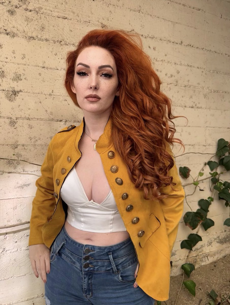 Nicole Simone on Twitter: "🫡"