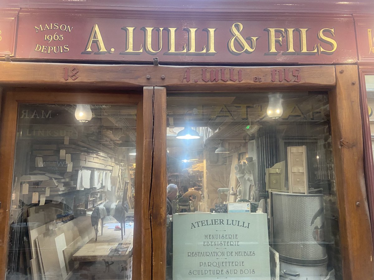 Renaud Pila on Twitter "Le dernier ébéniste du centre de Paris. De