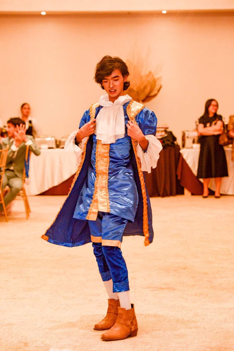 🌹the clinth buton🌹 on Twitter "prom. king."