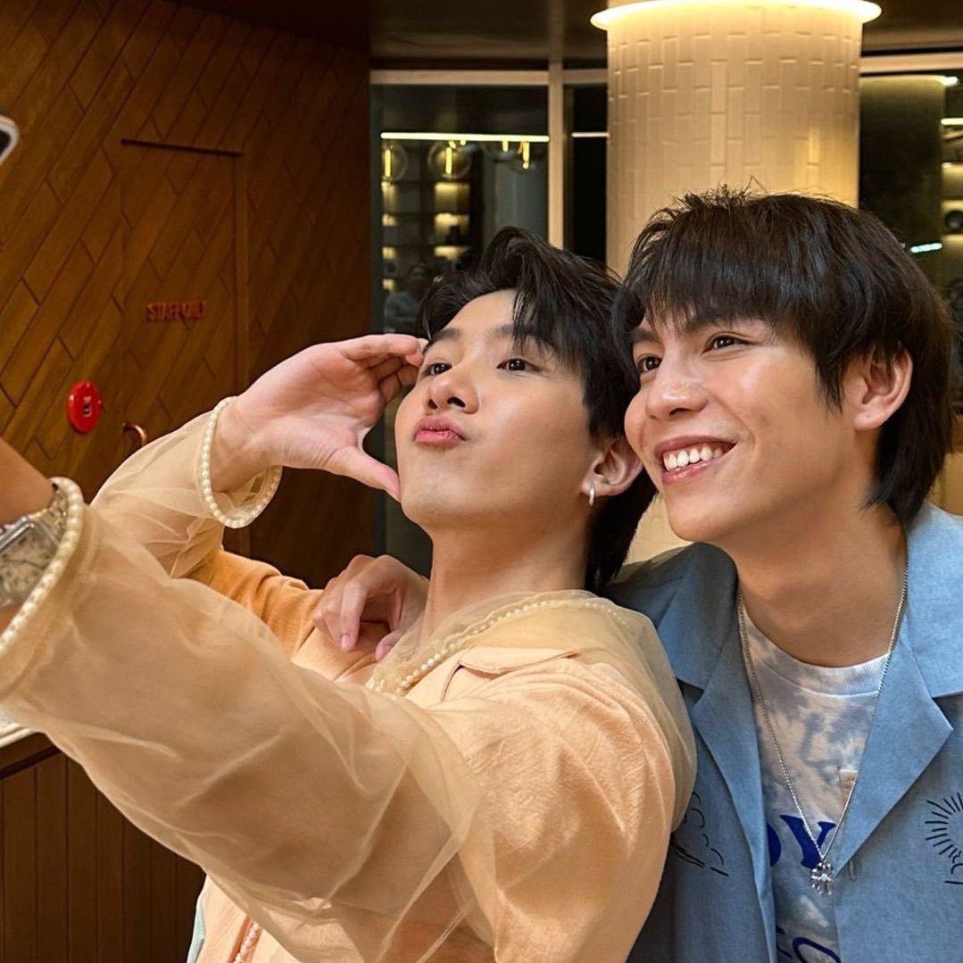 For my love 💕 on Twitter "RT bvtterflyxv Have a good day my loves🧡"