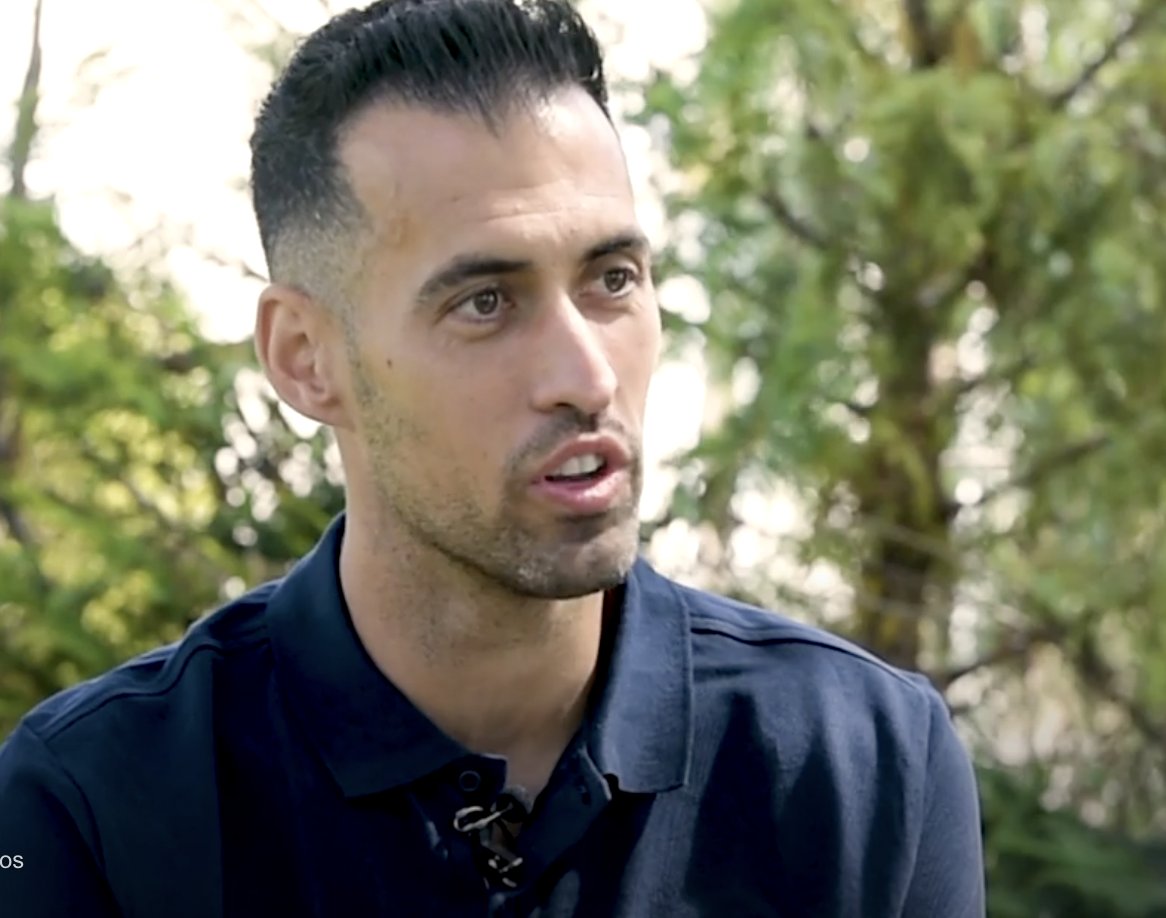 Barça Universal on Twitter "Busquets "De Jong as a pivot? He can play