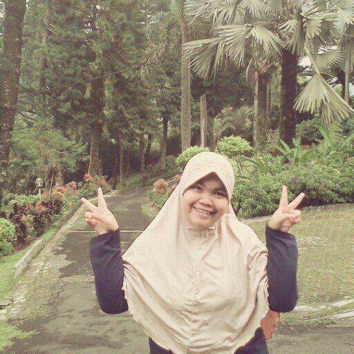 Isti Putri Pujianti (istiputri) Twitter