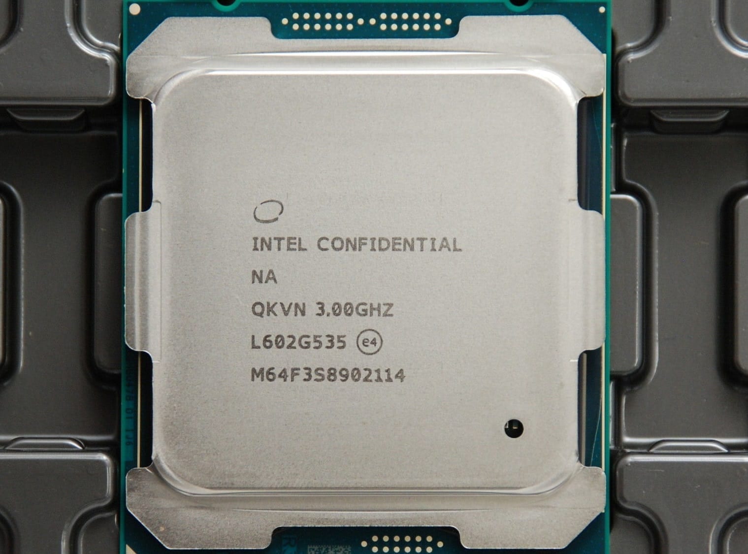 Intel Core BroadwellE i76850K vs Core i75820K I Primi
