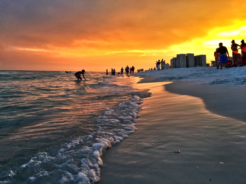 Is Destin or Panama City Beach Better?