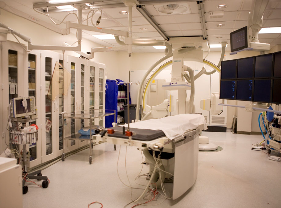 DartmouthHitchcock Medical Center Procedure Room PC Construction