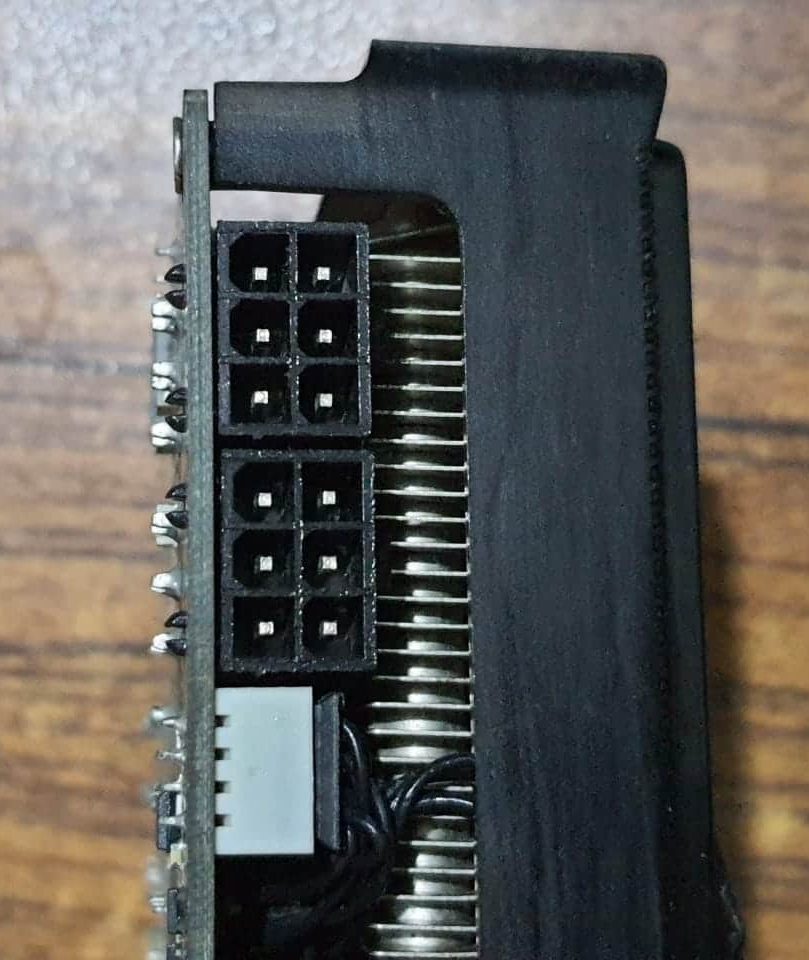 How Many PCIe Cables Do I Need? Power Cables Explained PC Guide 101