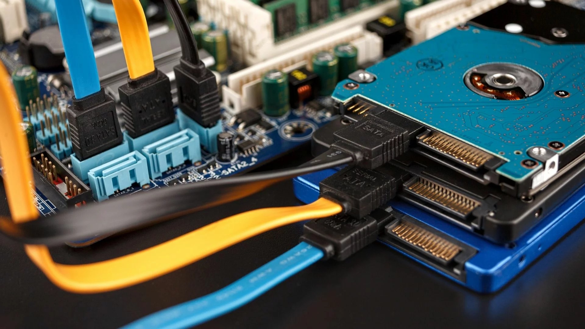 Do SSDs (Solid State Drives) Need Cooling? (Overheating, Cooling