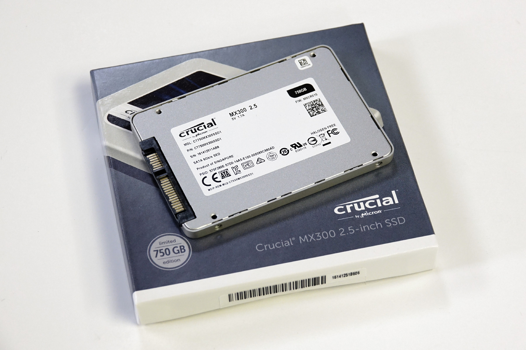 Crucial MX300 750GB 2.5" SATA SSD Review 3D NAND on a