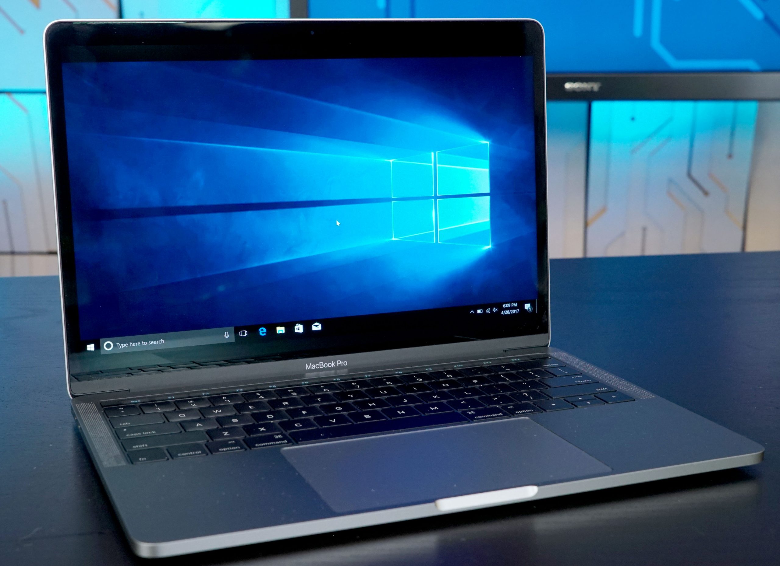 A Quick Look at Windows on the MacBook Pro (2016) PC Perspective