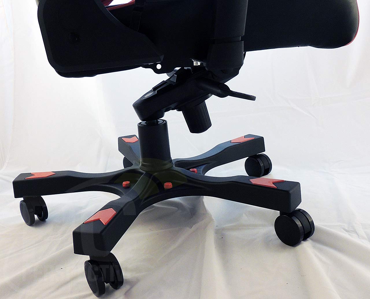 Clutch Chairz Throttle Series Gaming Chair Review PC Perspective