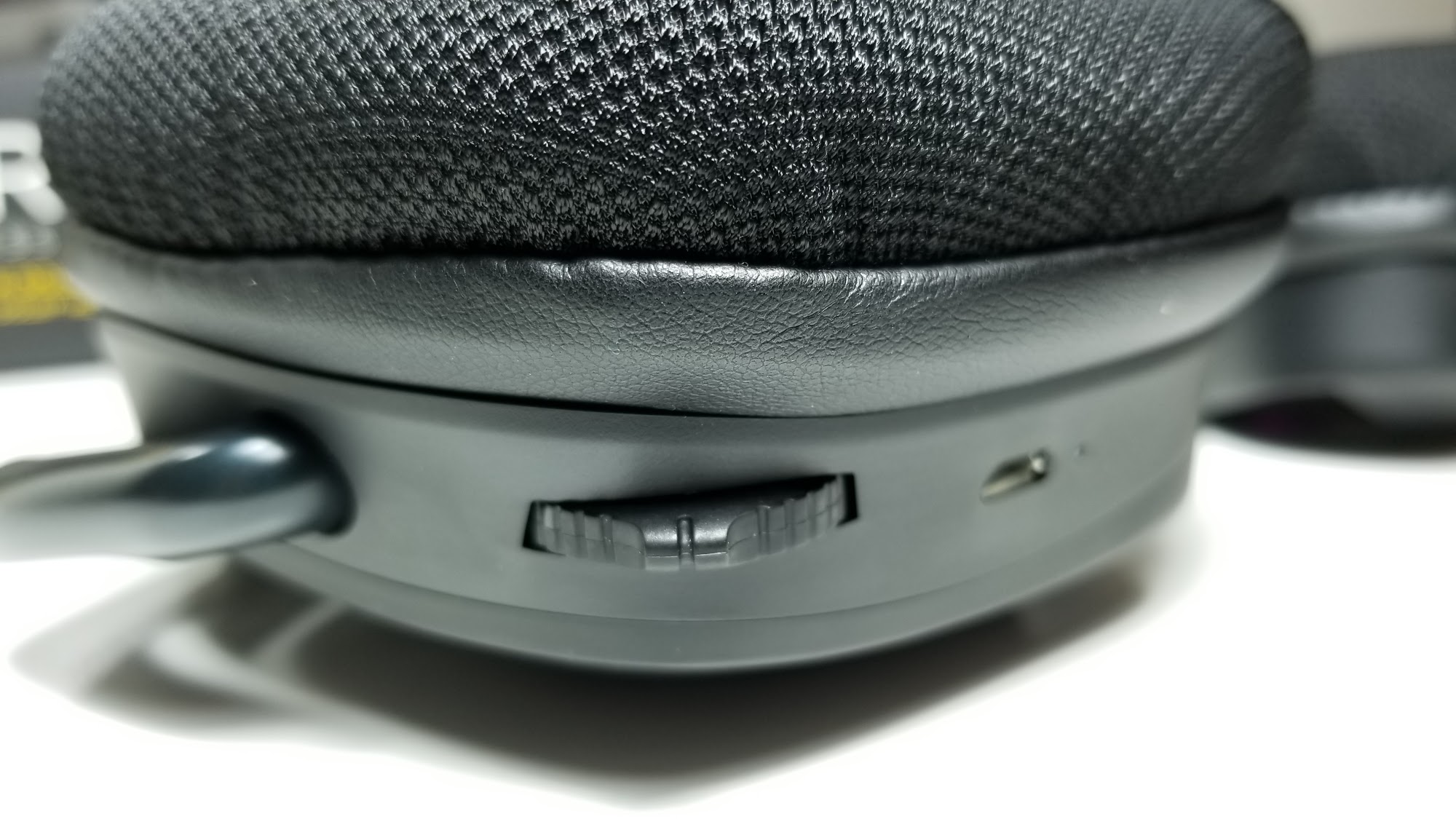 Corsair Void Pro RGB Wireless Gaming Headset Review - PC Perspective