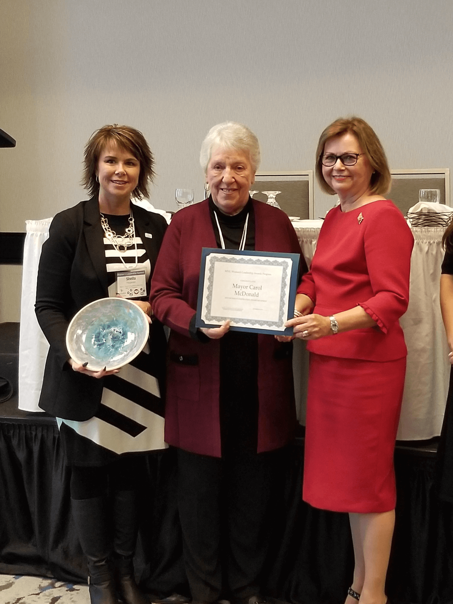 Mayor Carol McDonald wins MNL Women’s Inspiration Award Town of