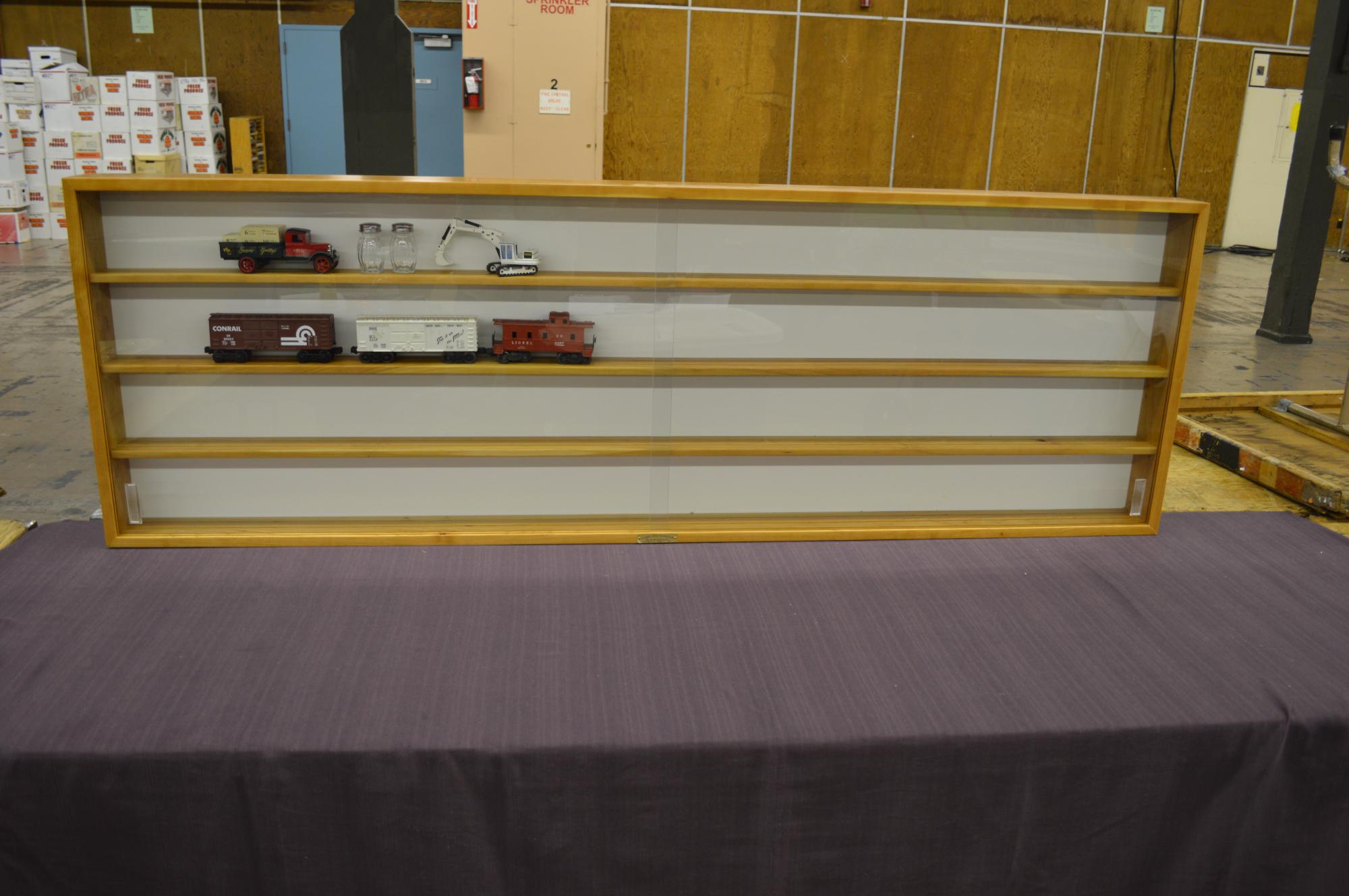 "O" Gauge Train Display Cases