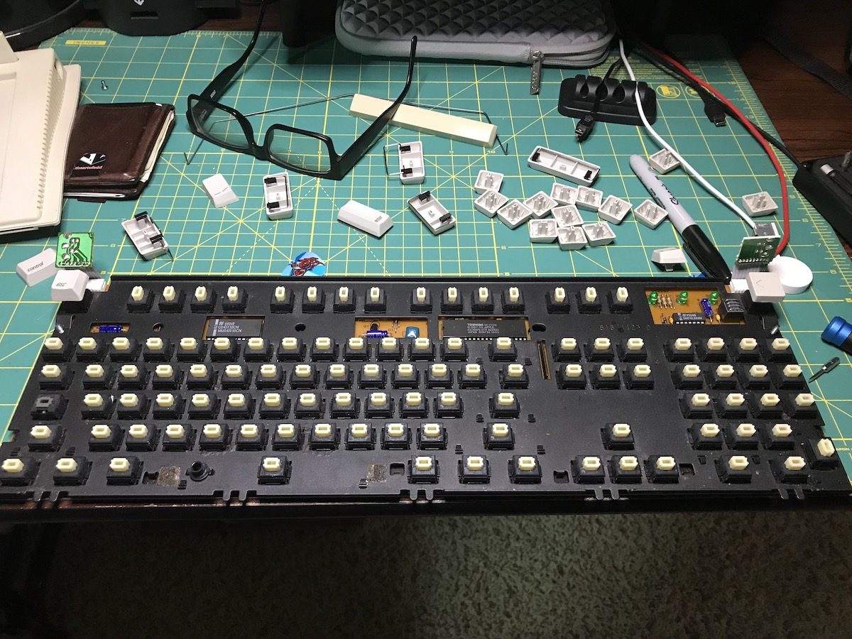 PC WEENIES Tech Toons and Reviews Resurrecting an Apple Extended