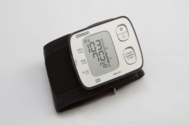 Omron HEM7322 Review Blood pressure monitor CHOICE