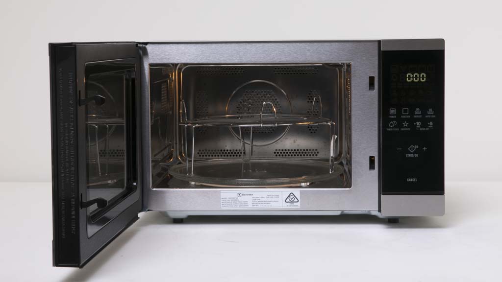 Electrolux EMF2527BA Review Convection microwave CHOICE