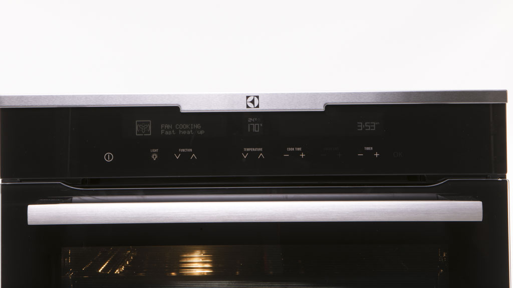 Electrolux EVEP616SC Review Wall oven CHOICE