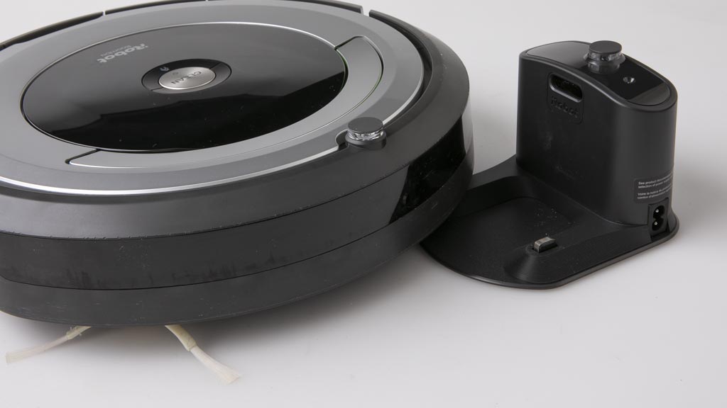iRobot Roomba 690 Review Robot vacuum cleaner CHOICE