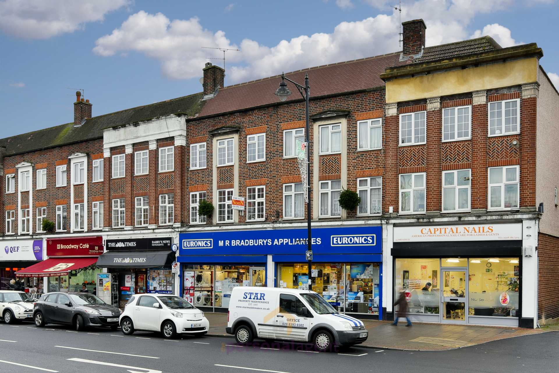 3 bedroom flat to rent, Stoneleigh Broadway, Epsom, KT17 2HS