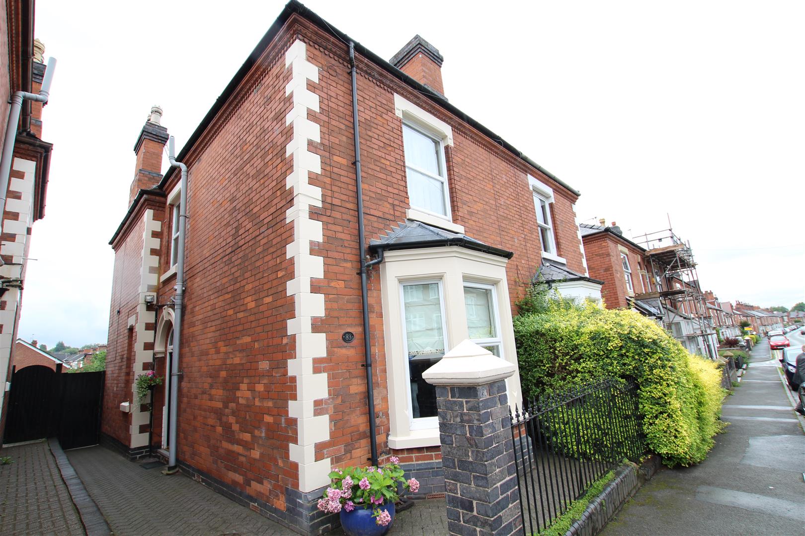4 bedroom semidetached house for sale, Malvern Street, Stapenhill