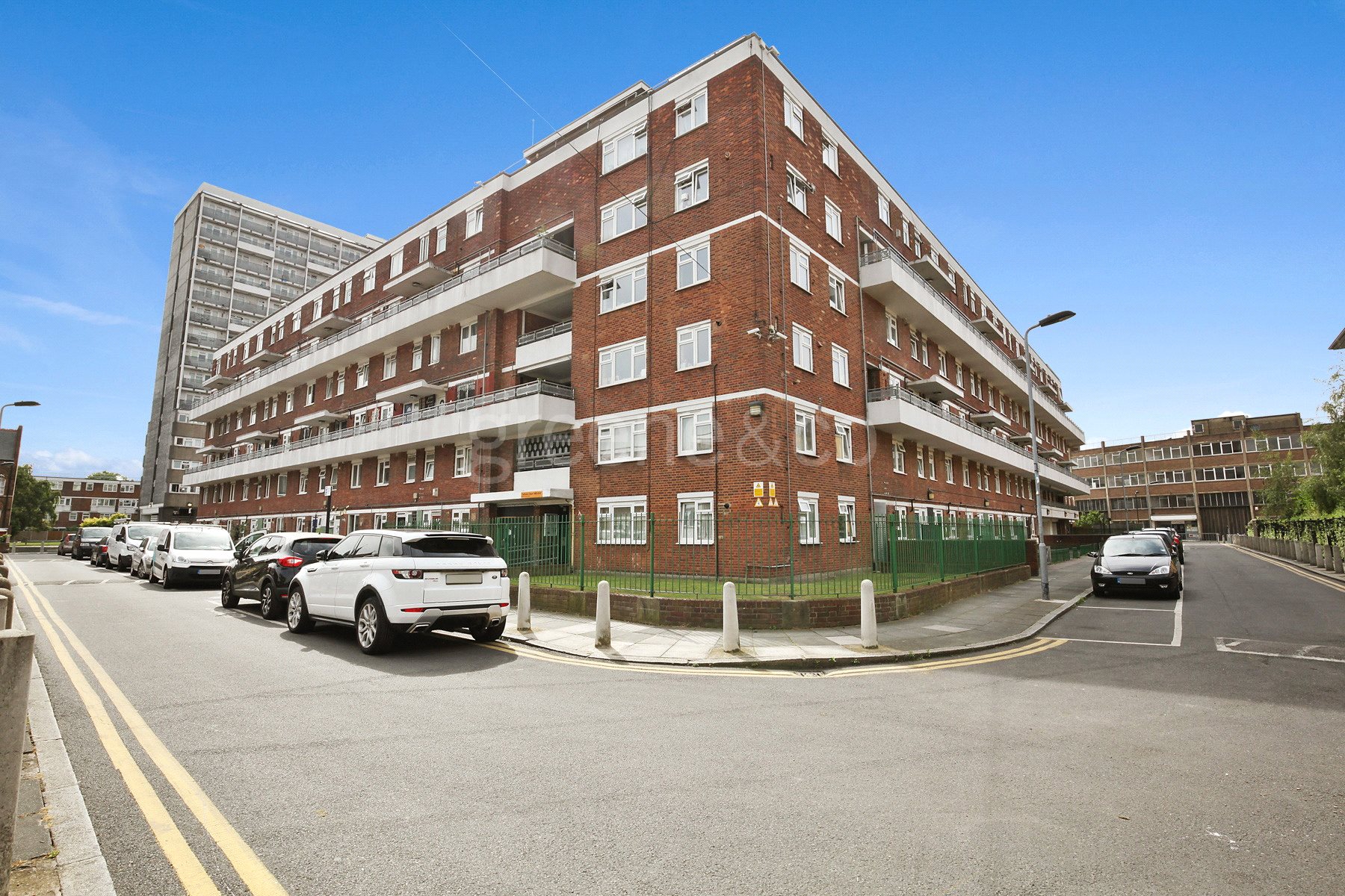 3 bedroom house for sale, Fellows Court, Weymouth Terrace, London E, E2 8LE