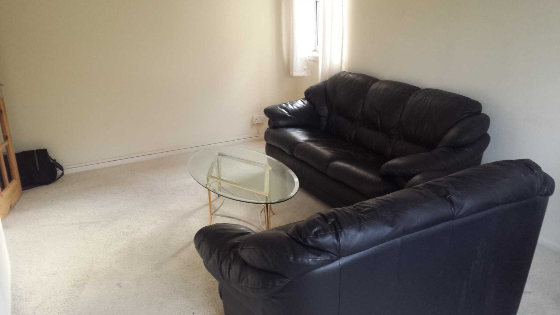 2 bedroom flat to rent, Woodrow Road, Glasgow, G41 5PN