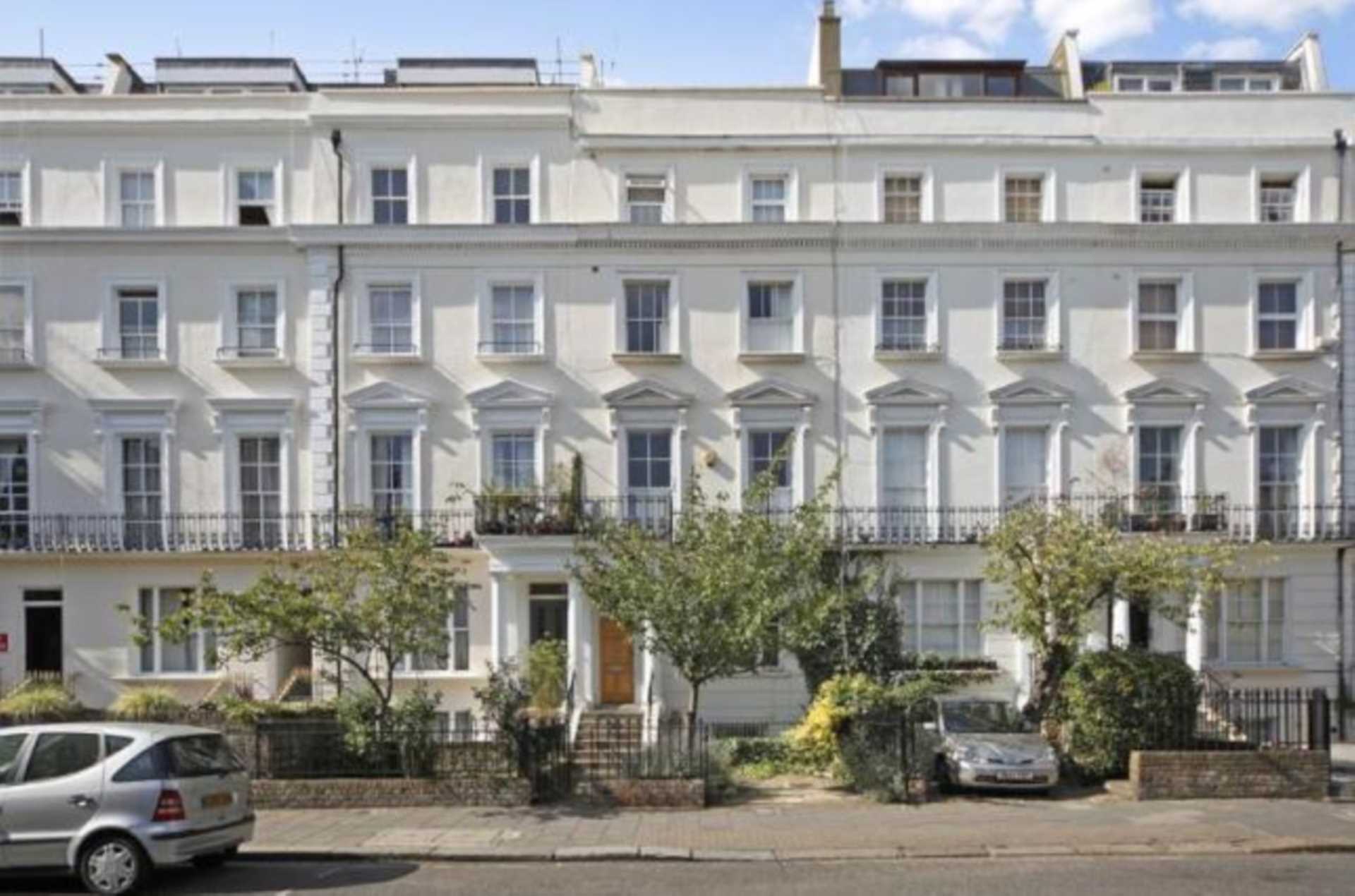 2 bedroom flat to rent, Westbourne Grove, London, W11 2RR