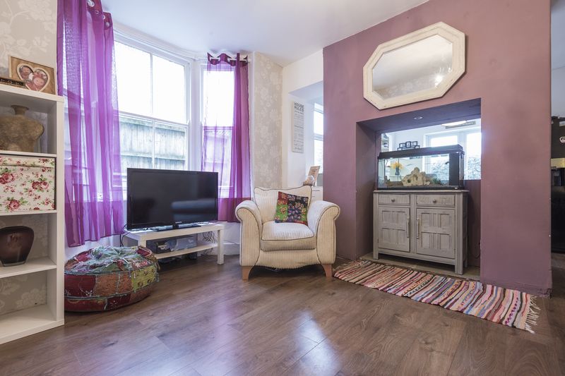 6 bedroom semidetached house for sale, Fields Park Road, Newport NP