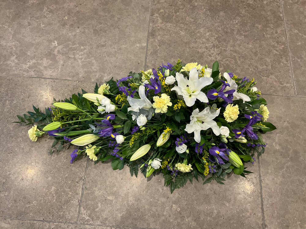 Teardrop Sprays Peace Lily Flowers Romsey