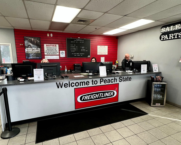 Jefferson, GA Commercial Truck Dealer Peach State Truck Centers