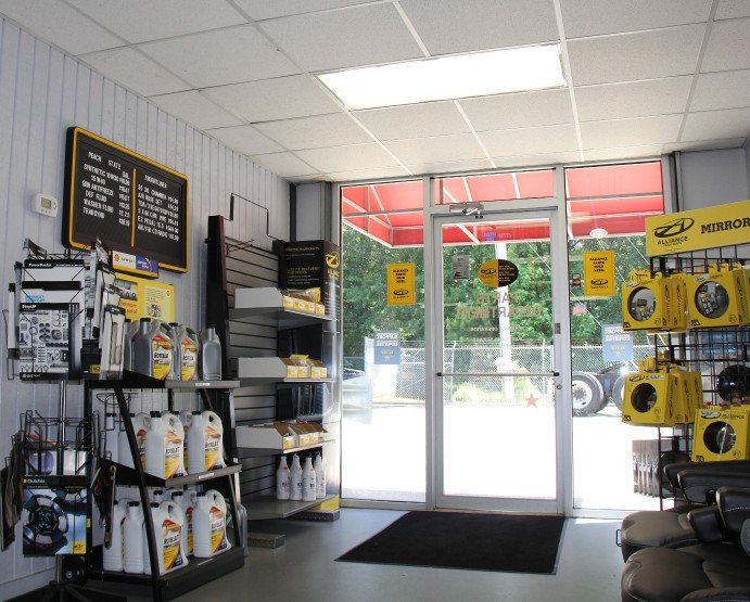 McDonough, GA Commercial Truck & Freightliner Dealership Peach