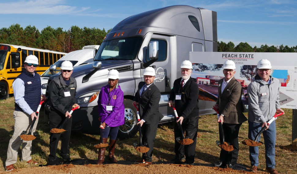 Villa Rica, GA Commercial Truck & Freightliner Dealership Peach