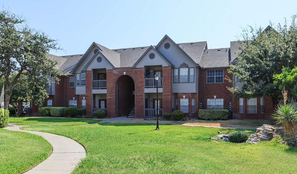 Peak Capital Peak Capital Partners Acquires 136Unit Holly Apartments