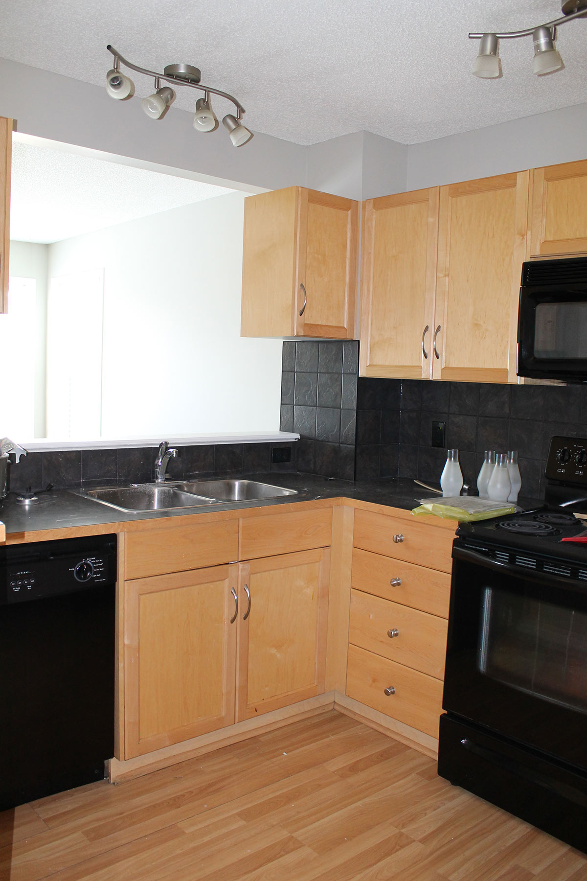 Airdrie Rent to Own 3 Bedroom Duplex with Single Car Garage Peak