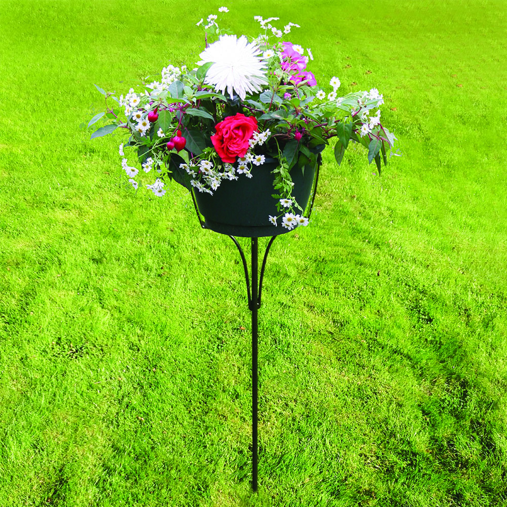 Pivoting Pot Stake Peak Products (Canada)