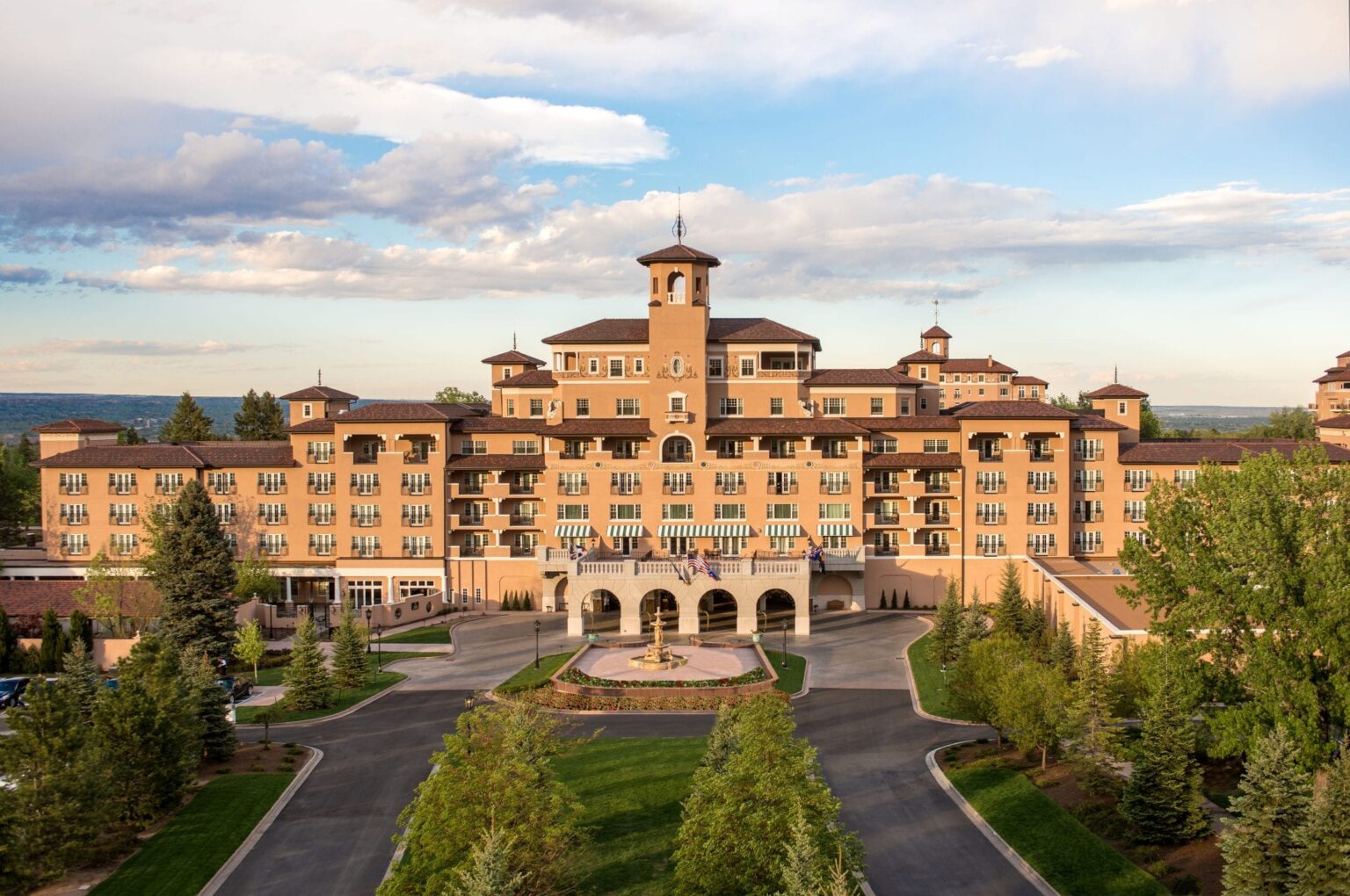 Peak View Roofing Awarded Ludowici Tile Project of Year Award