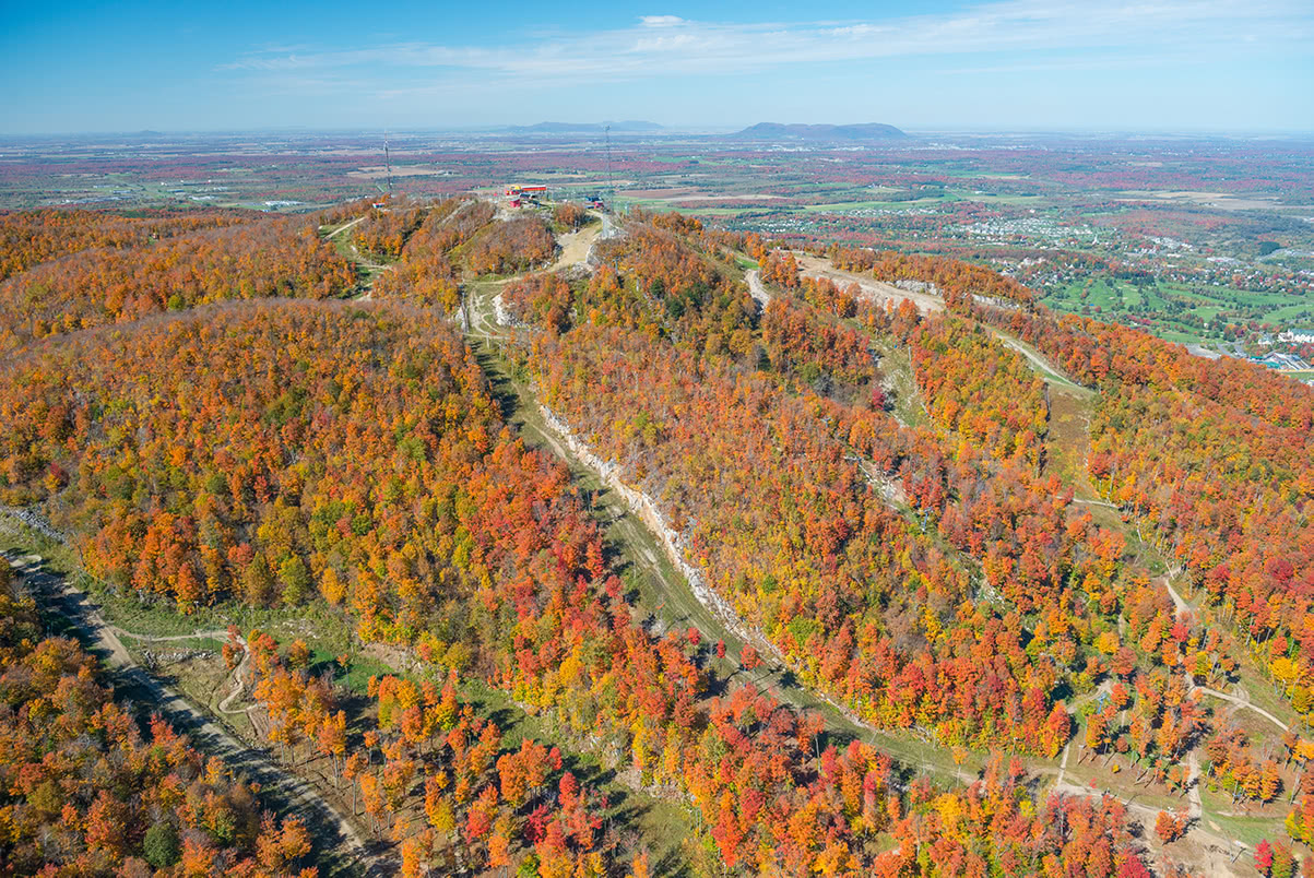 Be local in the Canada Mountains with the AR app